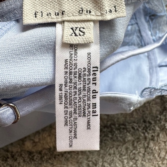 FLEUR DU MAL LILY EMBROIDERED LACE V NECK PLUNGE BODYSUIT TANK LIGHT BLUE XS - Picture 4 of 12